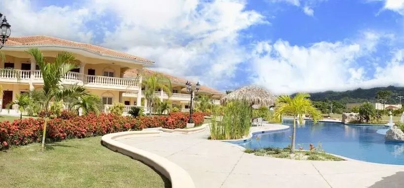 La Ensenada Beach Resort — the resort building and pool